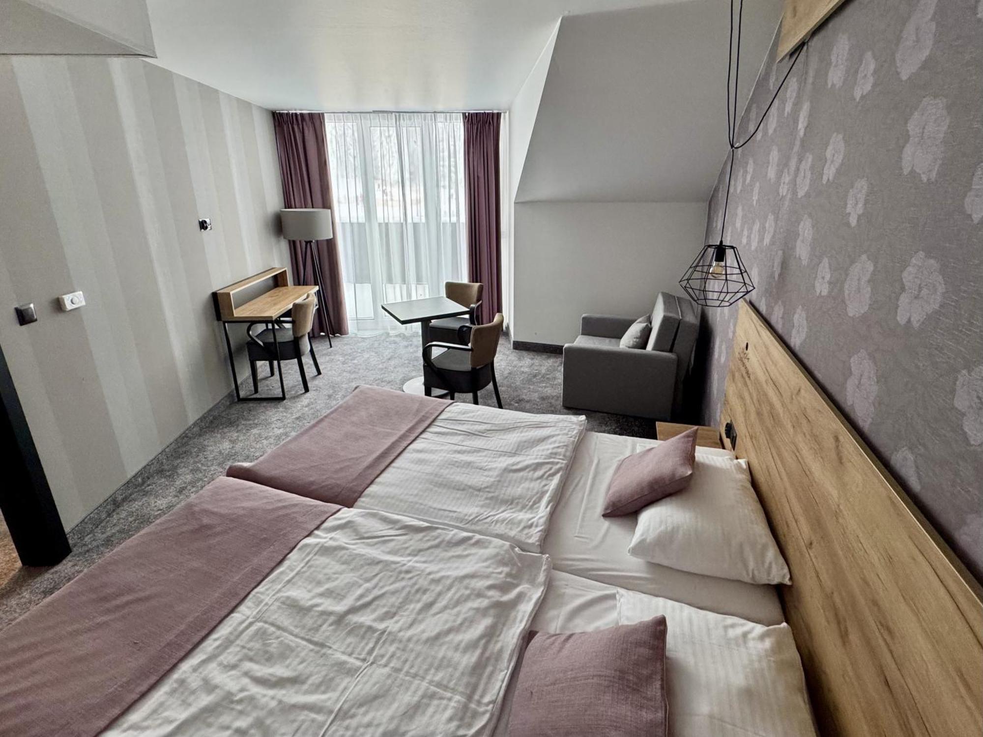 Sw Apartamenty Czarna Gora Sienna  Exteriör bild
