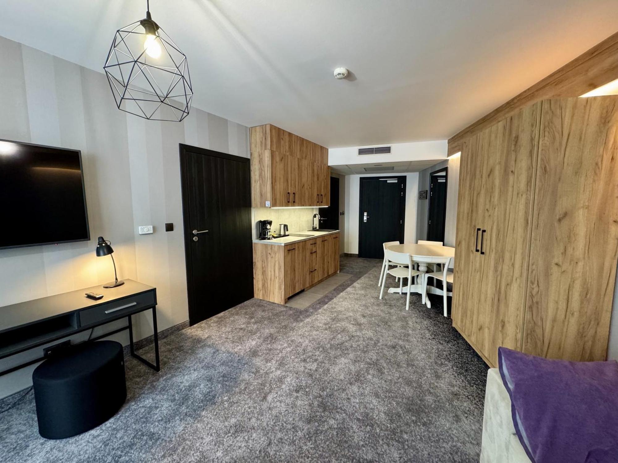 Sw Apartamenty Czarna Gora Sienna  Exteriör bild